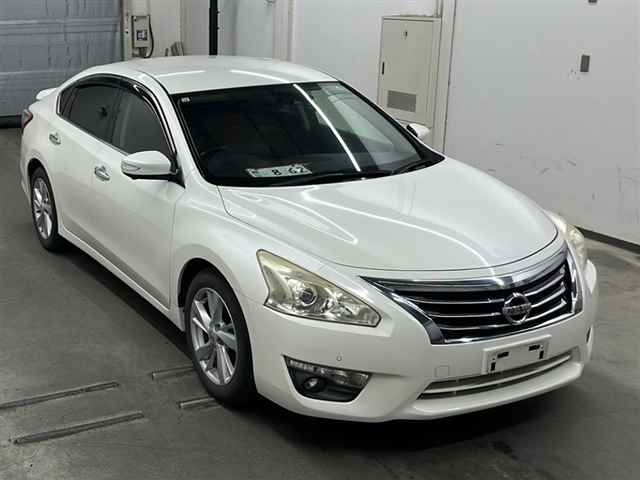 NISSAN TEANA 2015