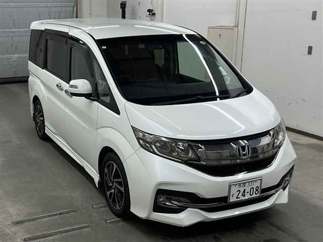 HONDA STEP WAGON 2017