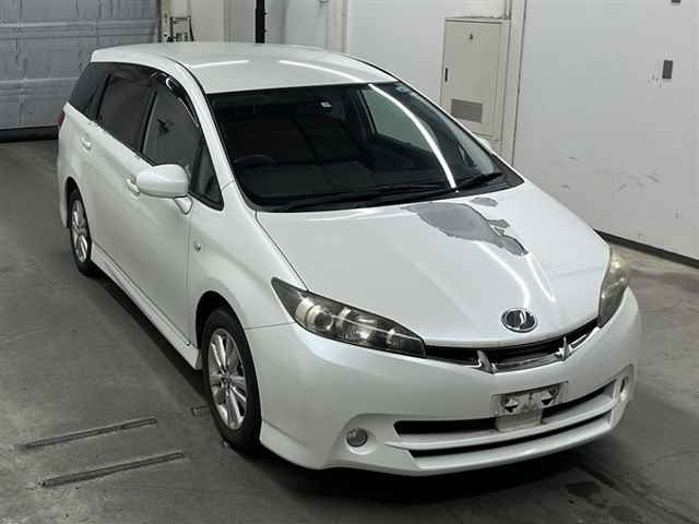 TOYOTA WISH 2009