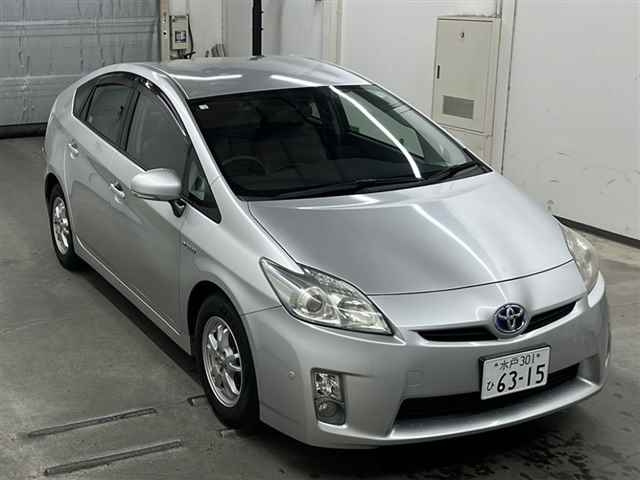 TOYOTA PRIUS 2010