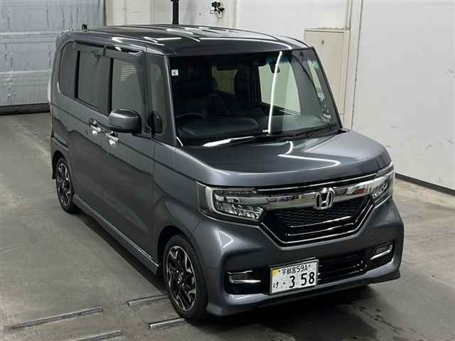 HONDA N BOX 2017