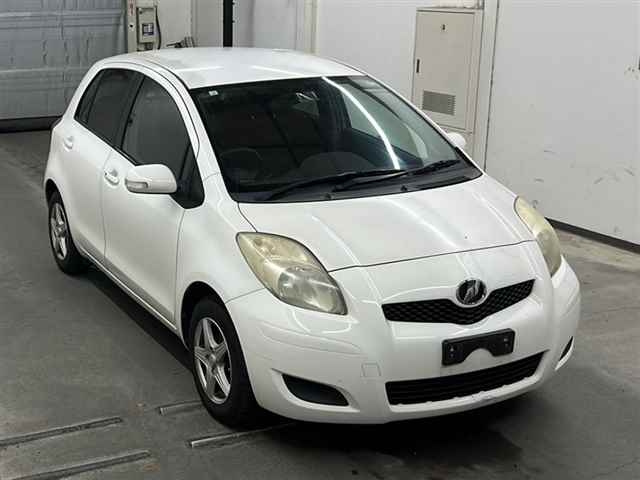 TOYOTA VITZ 2009