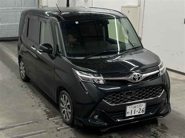 TOYOTA TANK 2017