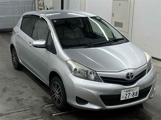 TOYOTA VITZ 2014