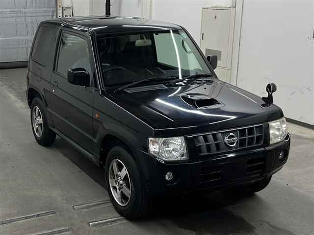 NISSAN KIX 2009