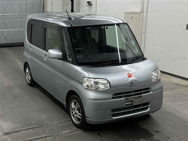 DAIHATSU TANTO 2012