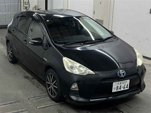 TOYOTA AQUA 2013