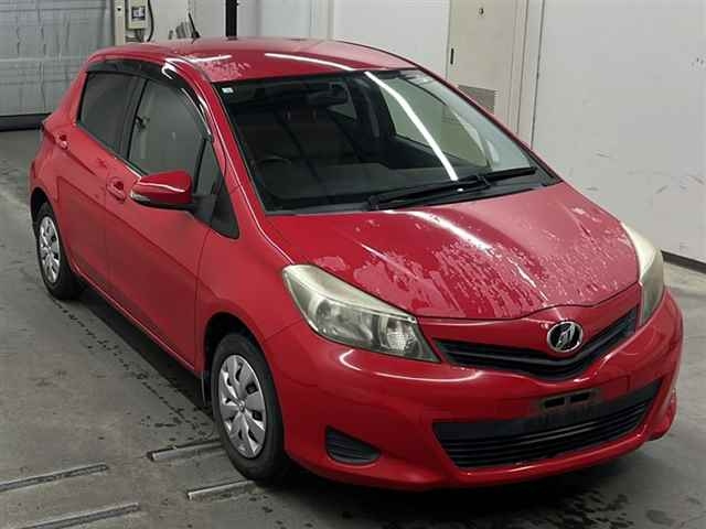 TOYOTA VITZ 2012