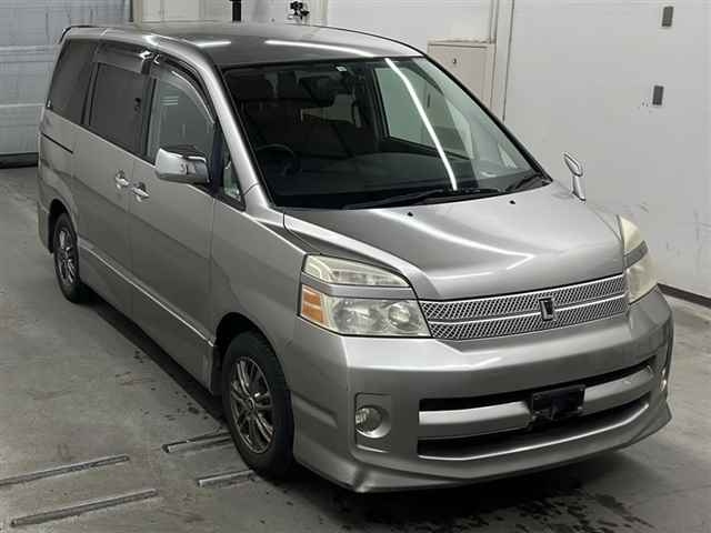 TOYOTA VOXY 2006