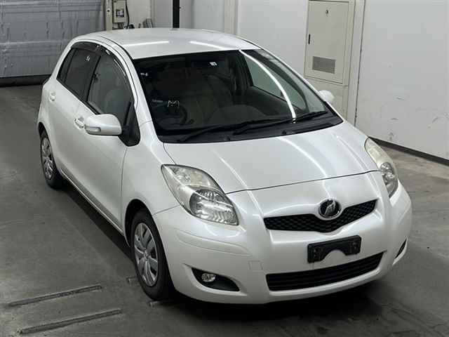 TOYOTA VITZ 2009