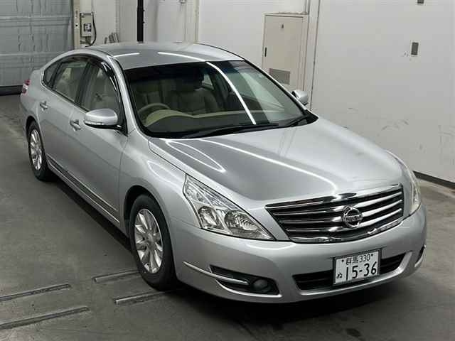 NISSAN TEANA