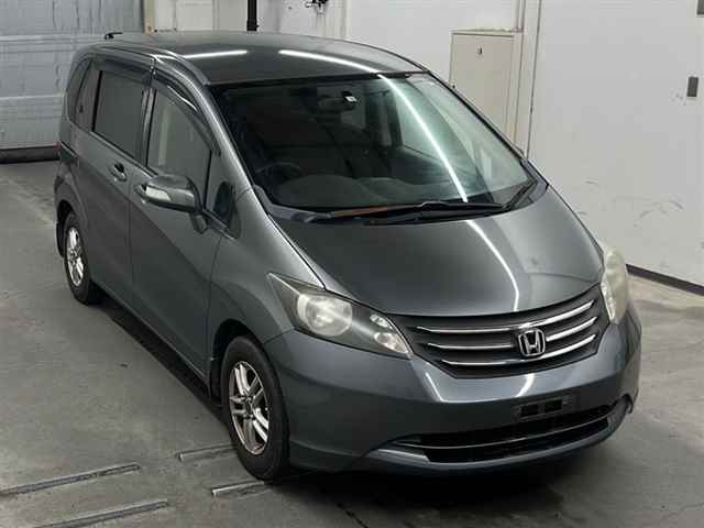 HONDA FREED 2010