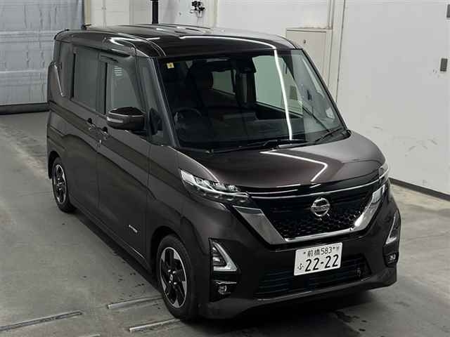 NISSAN ROOX 2020