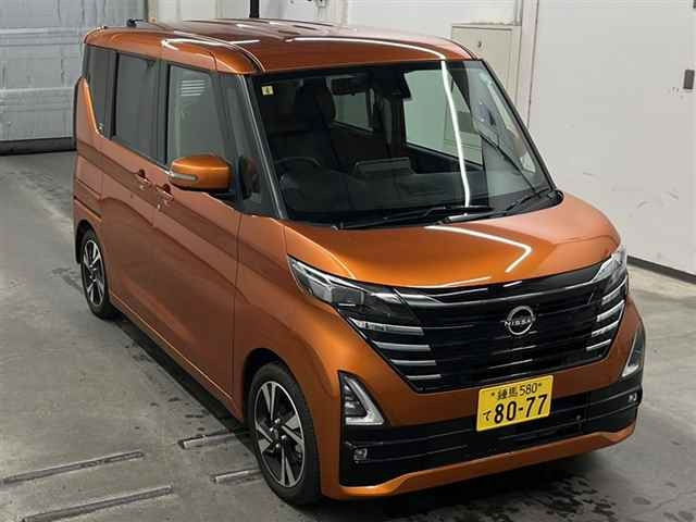 NISSAN ROOX 2023