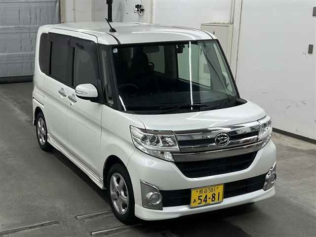 DAIHATSU TANTO 2014