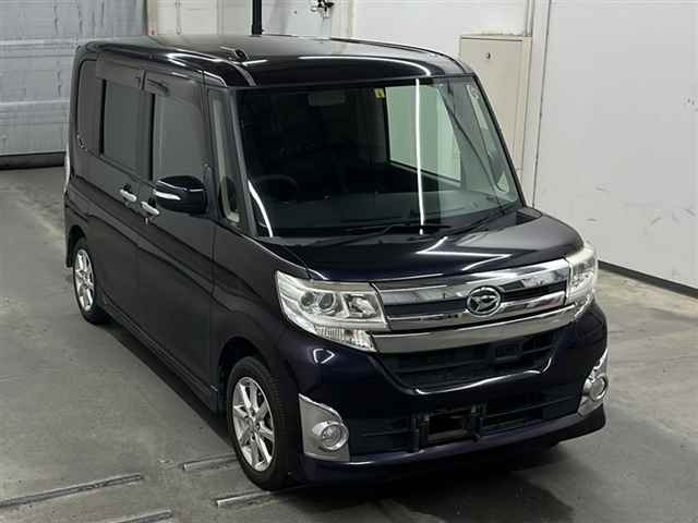 DAIHATSU TANTO 2014