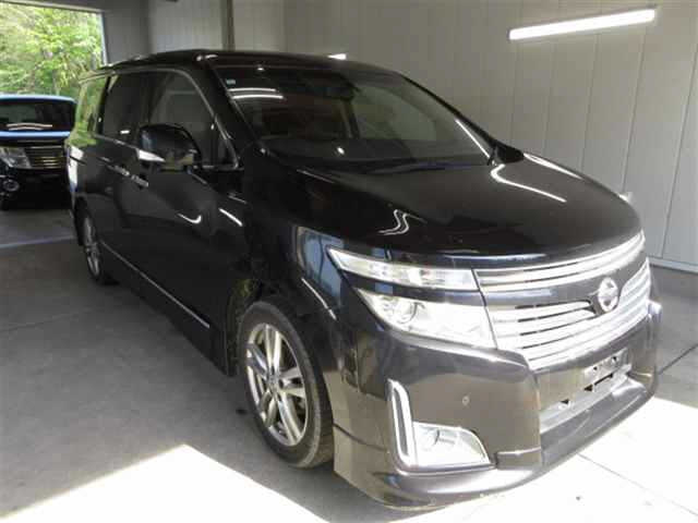 NISSAN ELGRAND 2011