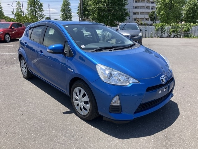 TOYOTA AQUA 2014