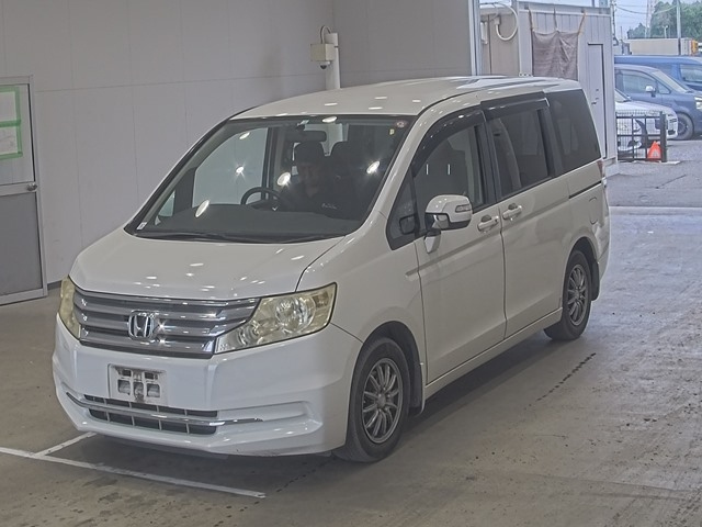 HONDA STEP WAGON 2012
