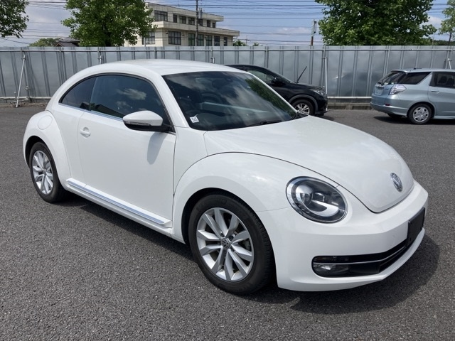 VOLKSWAGEN THE BEETLE 2013