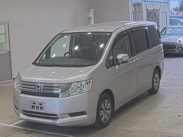 HONDA STEP WAGON 2010