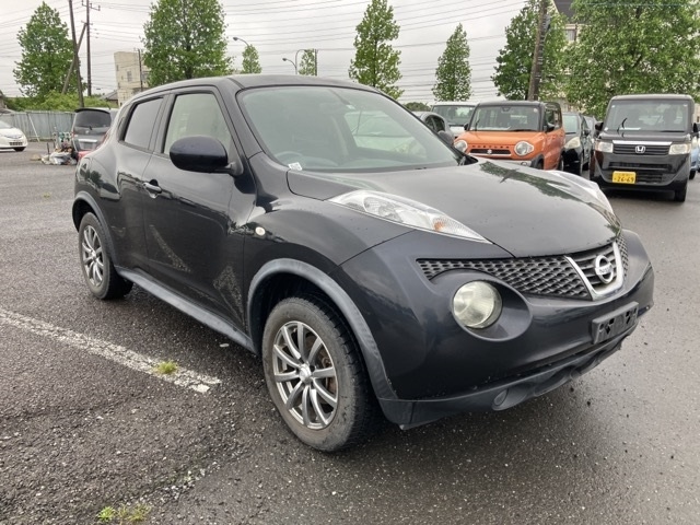 NISSAN JUKE 2012