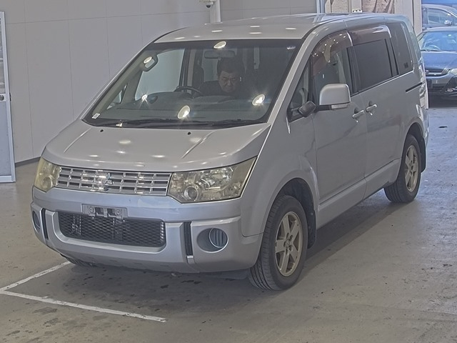 MITSUBISHI DELICA D5 2008