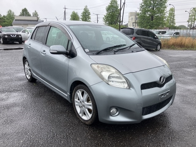 TOYOTA VITZ 2009