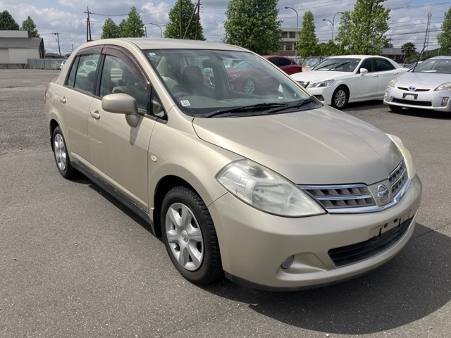 NISSAN TIIDA LATIO 2009