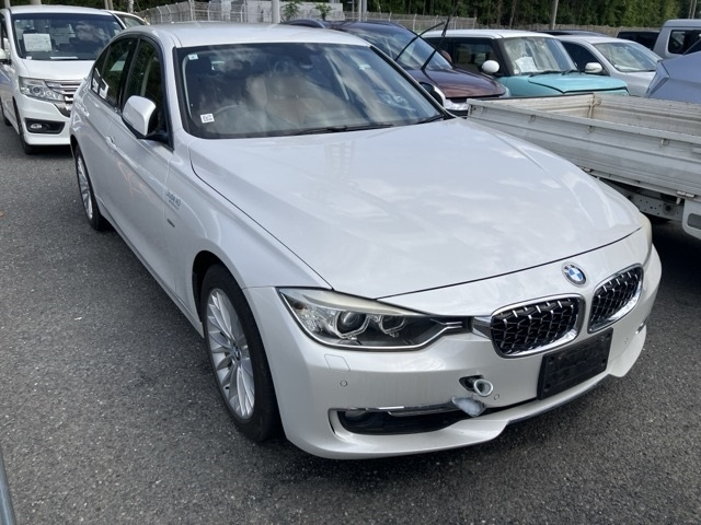 BMW 3 SERIES 2012