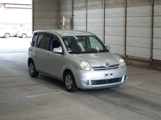 TOYOTA SIENTA 2007