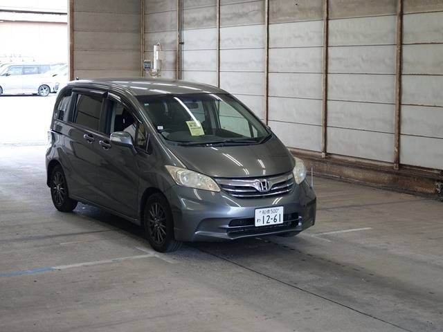 HONDA FREED 2012