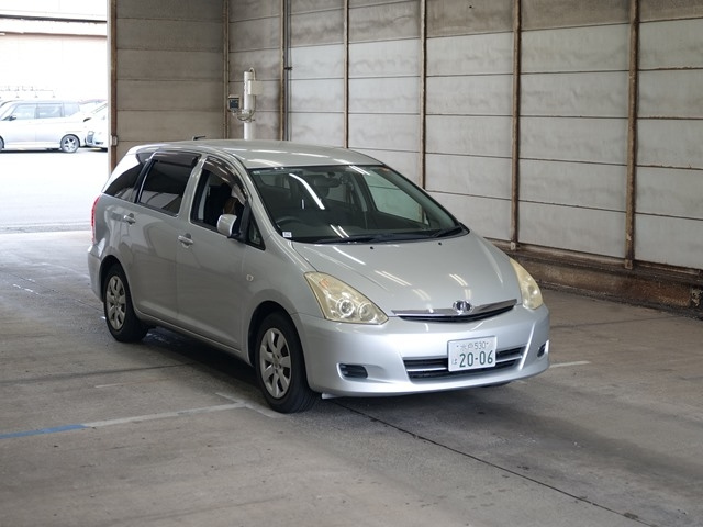 TOYOTA WISH 2005