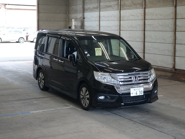 HONDA STEP WAGON 2012