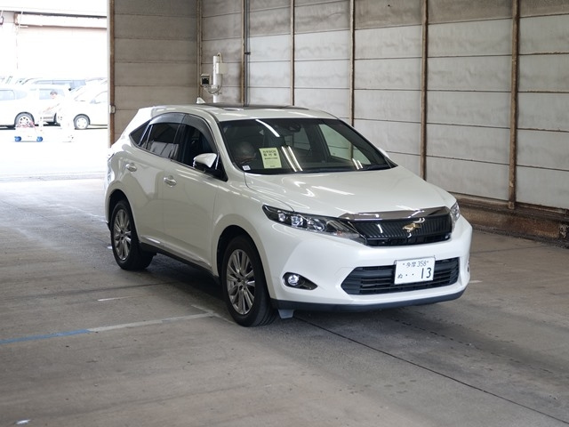 TOYOTA HARRIER 2016