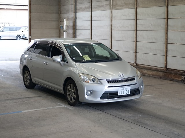 TOYOTA MARK X ZIO 2011
