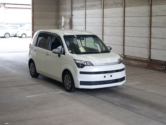 TOYOTA SPADE 2014