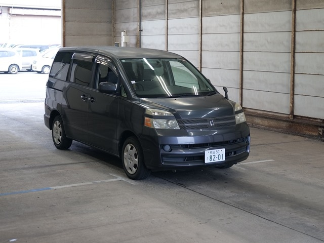TOYOTA VOXY 2006