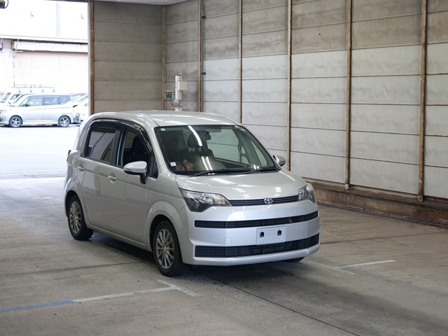 TOYOTA SPADE 2013