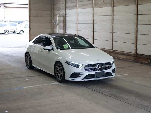 MERCEDES BENZ A CLASS 2019