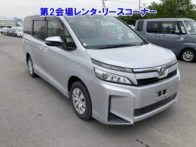 TOYOTA VOXY 2018