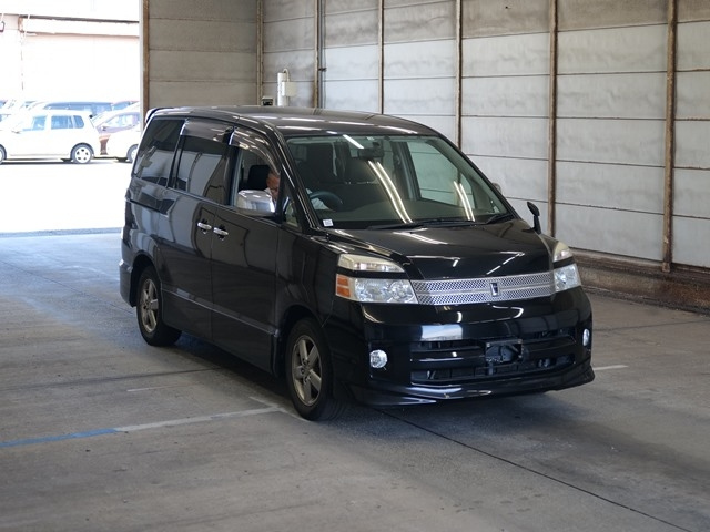 TOYOTA VOXY 2006