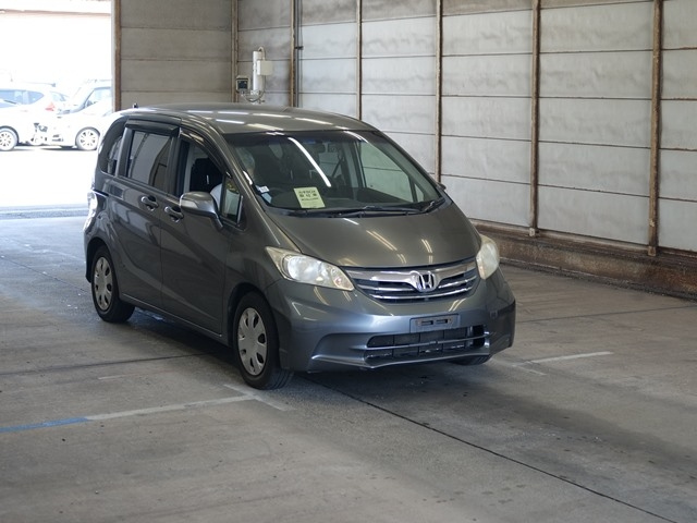 HONDA FREED 2012