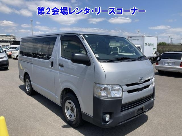 TOYOTA HIACE VAN 2019