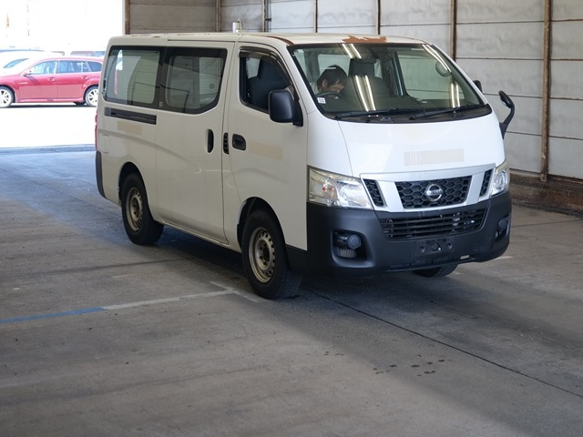 NISSAN CARAVAN VAN 2017