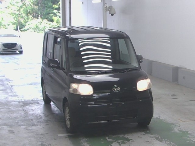 DAIHATSU TANTO 2008