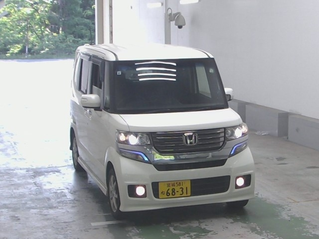 HONDA N BOX 2014