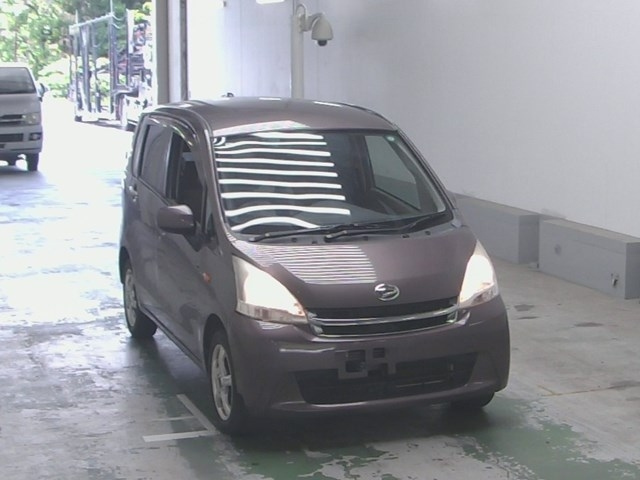 DAIHATSU MOVE 2011