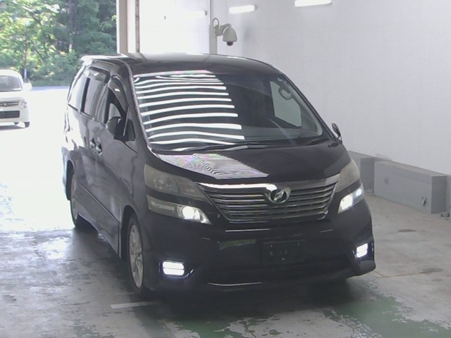 TOYOTA VELLFIRE 2008