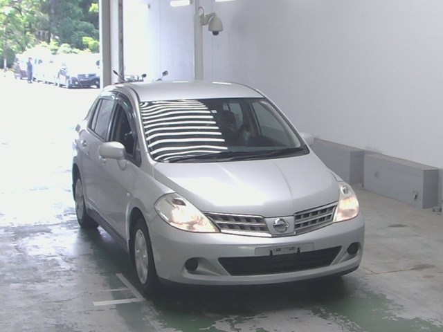 NISSAN TIIDA LATIO 2010